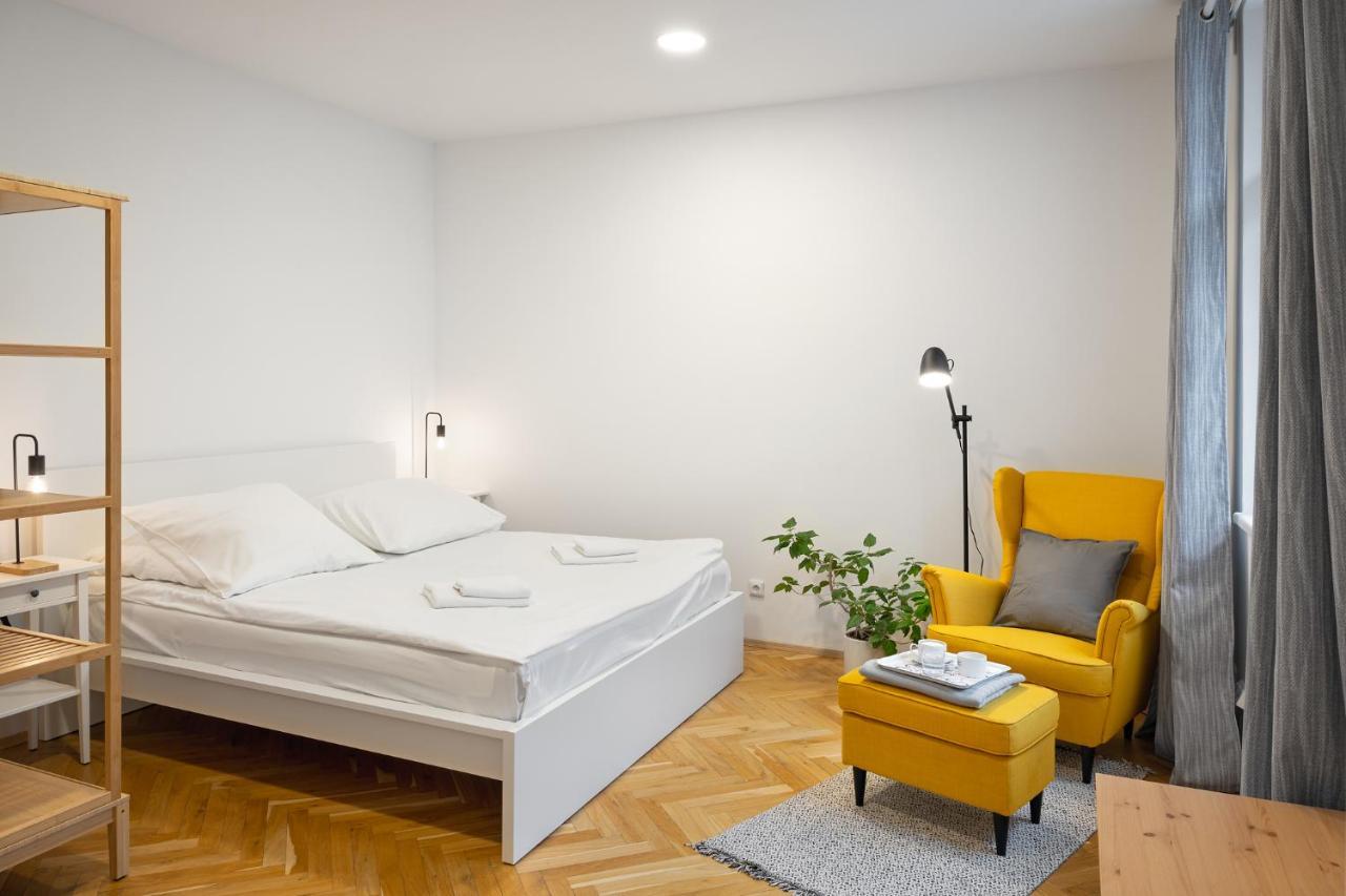 Veleslavin Apartments Prag Exterior foto